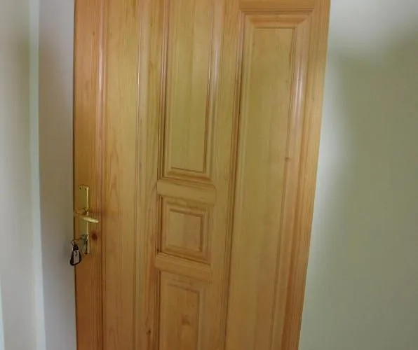 Jauk-hartner فندق 2*